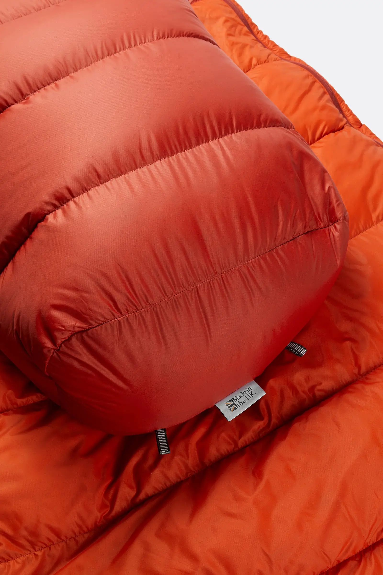 Ascent 300 Down Sleeping Bag (1C) 4 Ascent 300 Down Sleeping Bag (1C)