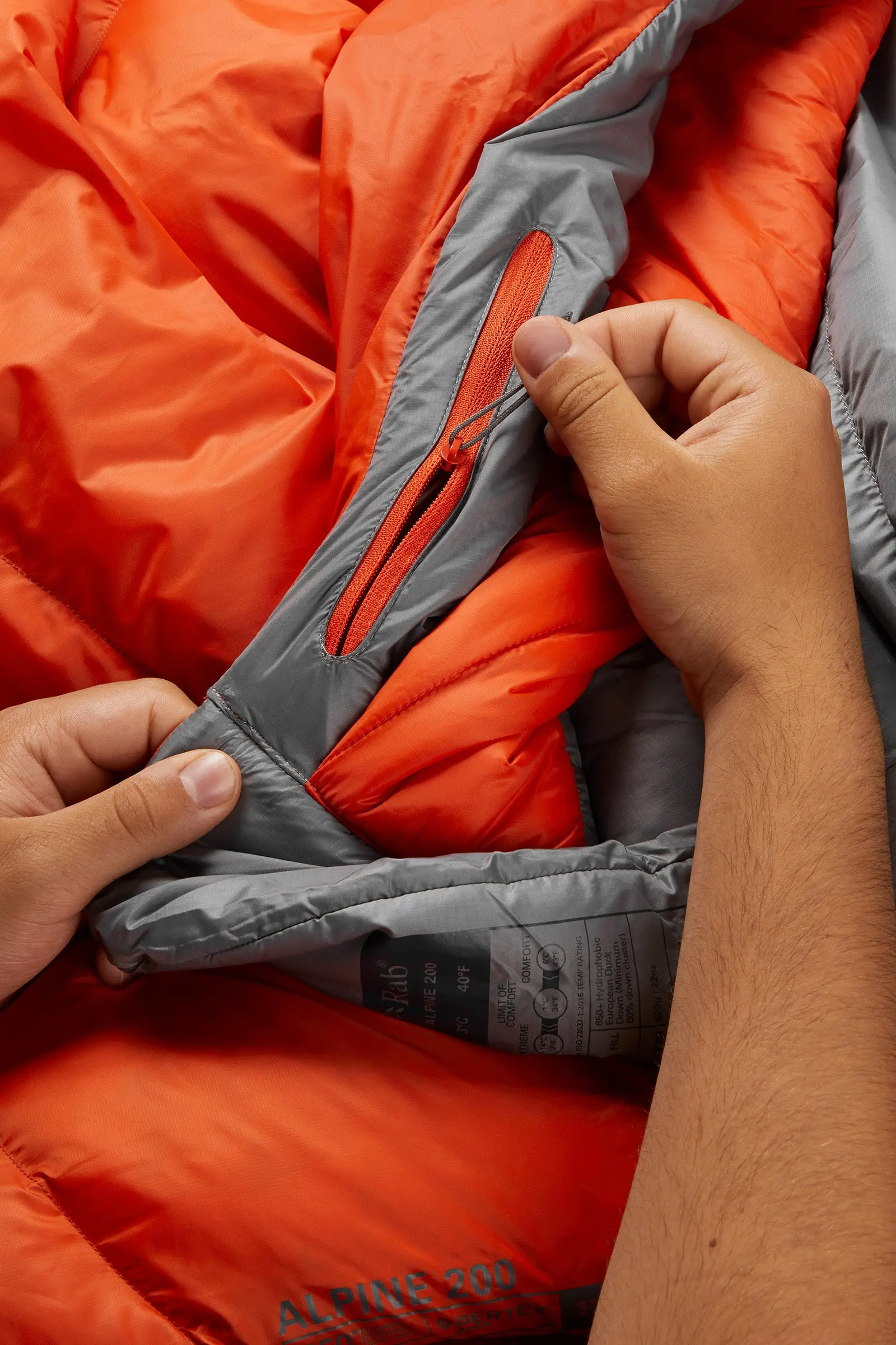 Ascent 300 Down Sleeping Bag (1C) 5 Ascent 300 Down Sleeping Bag (1C)