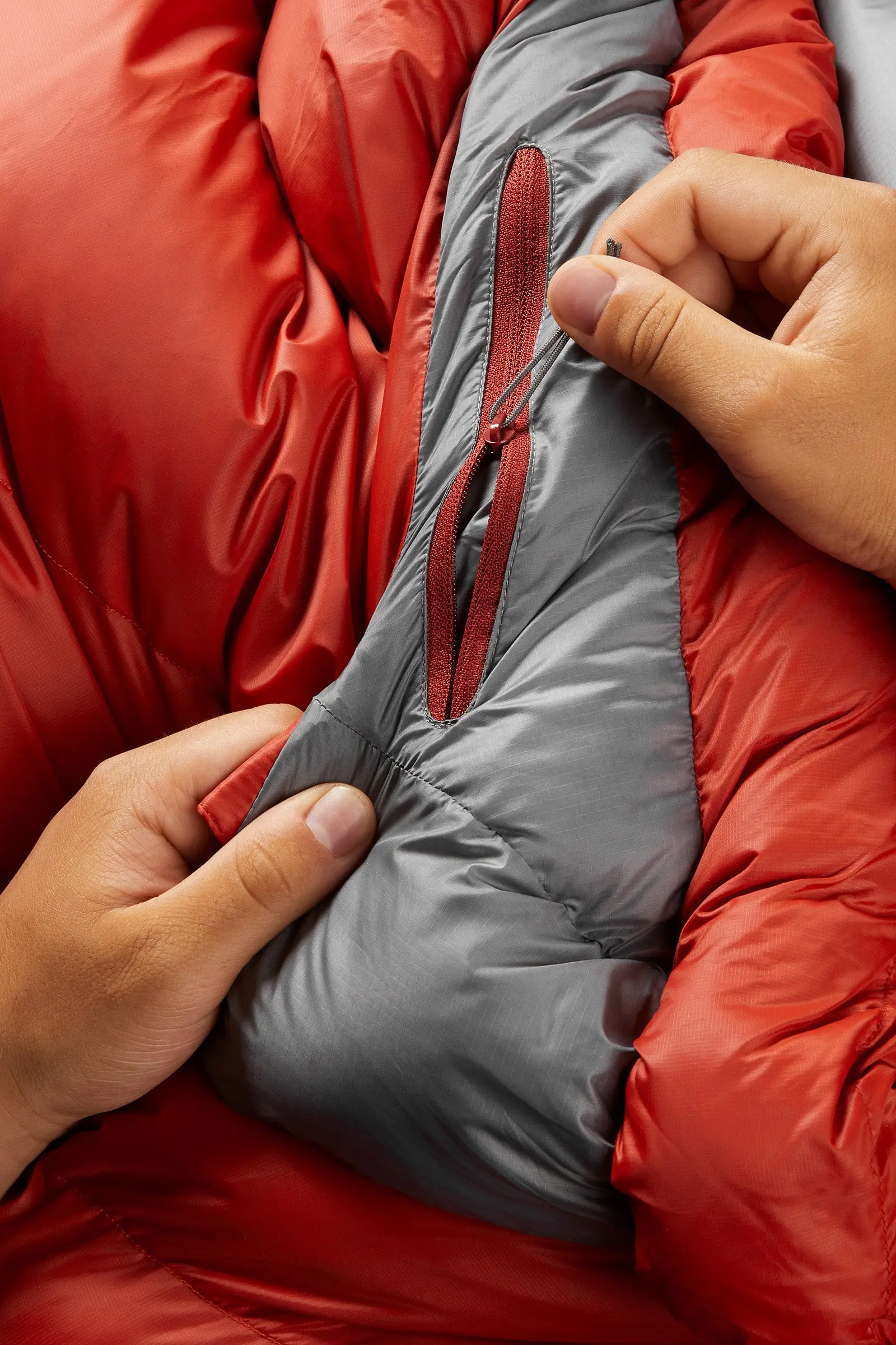 Alpine 800 Down Sleeping Bag (-16C) 7 Alpine 800 Down Sleeping Bag (-16C)